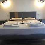 A Due Passi Dalla Scalinata Restyling Apartamento