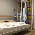 A Due Passi Dalla Scalinata Restyling Apartamento