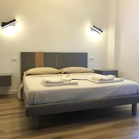 A Due Passi Dalla Scalinata Restyling * Кальтаджироне