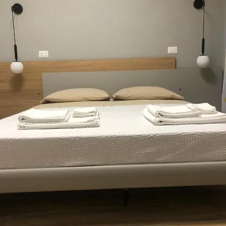 Апартаменты A Due Passi Dalla Scalinata Restyling *