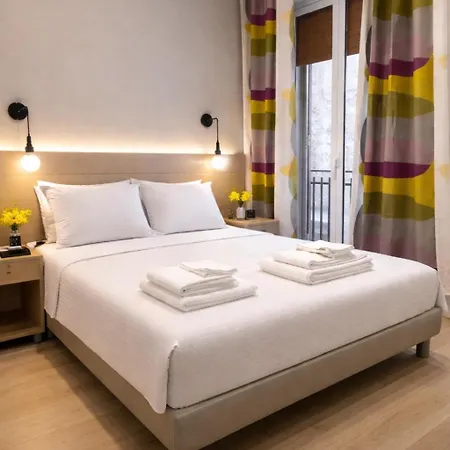 A Due Passi Dalla Scalinata Restyling Apartamento *