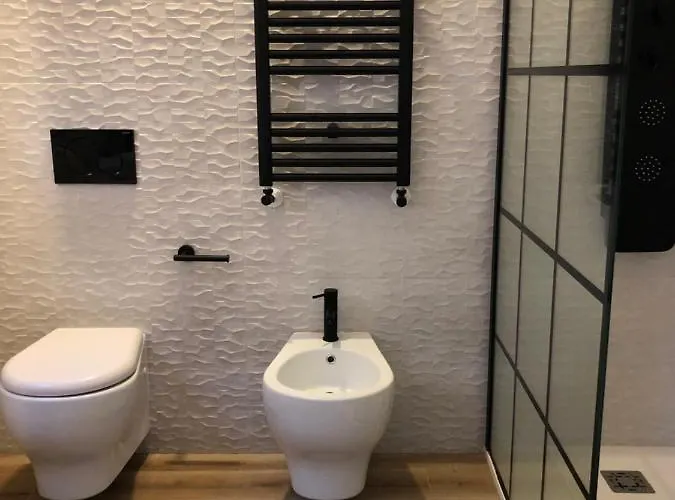 A Due Passi Dalla Scalinata Restyling Apartment